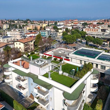 Desenzanoloft Official Partner Marriott Homes & Villas -The Wind Rose Renovation 2025 Desenzano del Garda Exterior foto