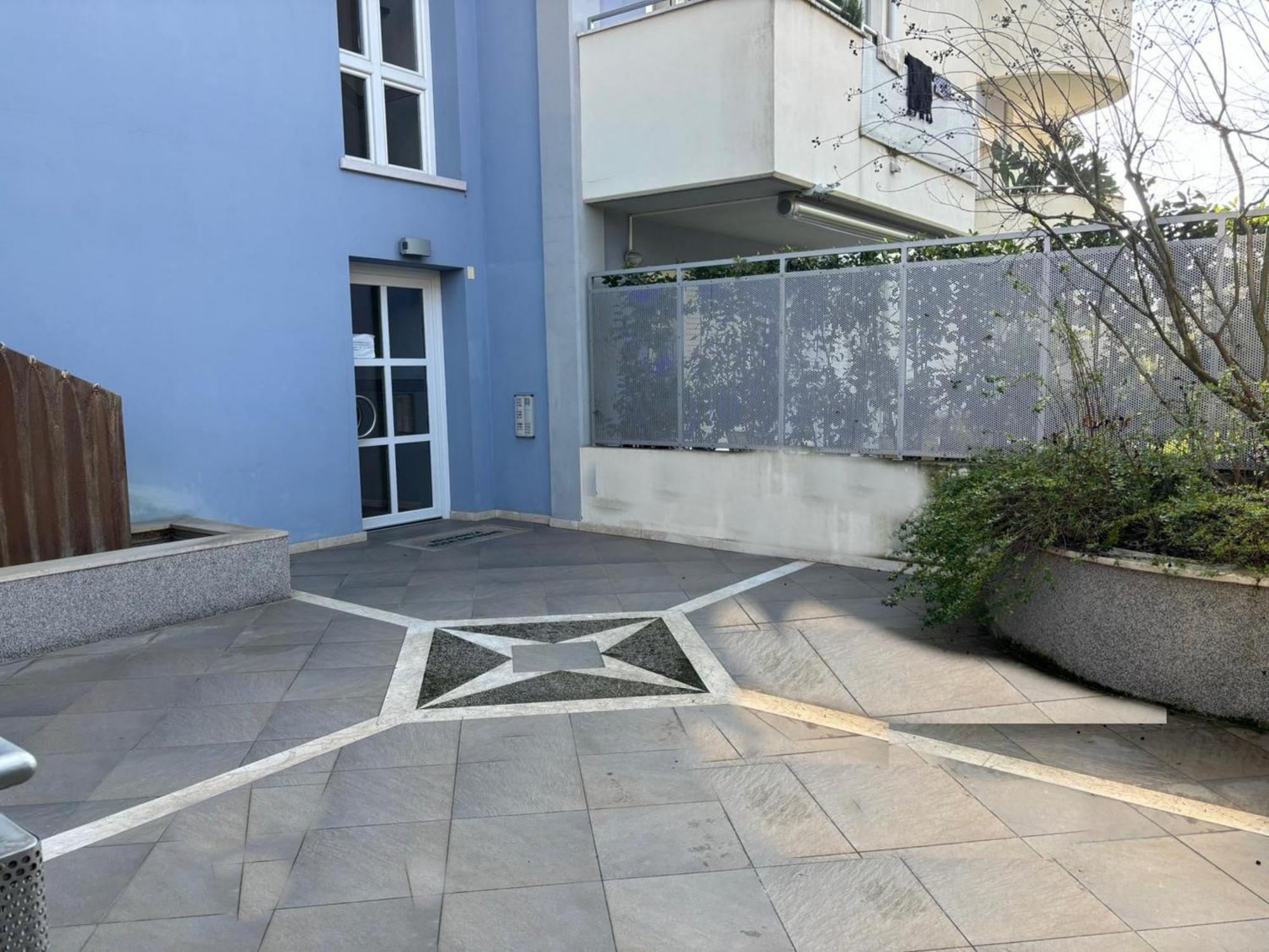Desenzanoloft Official Partner Marriott Homes & Villas -The Wind Rose Renovation 2025 Desenzano del Garda Exterior foto